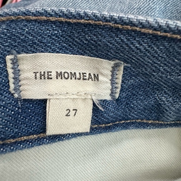 Madewell The Momjean Distressed High Rise Jeans Size 27 / 6 - Picture 6 of 8